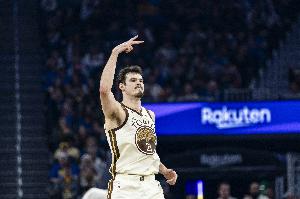 火爆NBA雄鹿vs国王_火爆NBA雄鹿vs国王在线观看_免费看直播