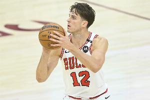 最新NBA马刺vs老鹰
