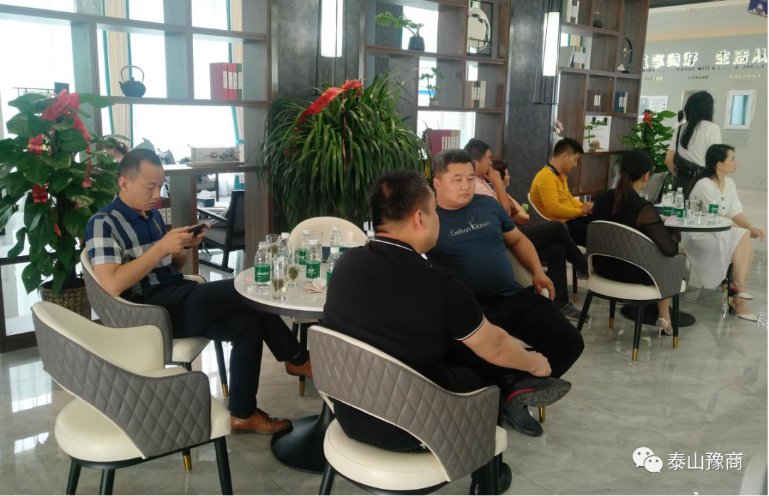 泰安市异地商会领导共聚铂岳·启幕美好生活！(图6)