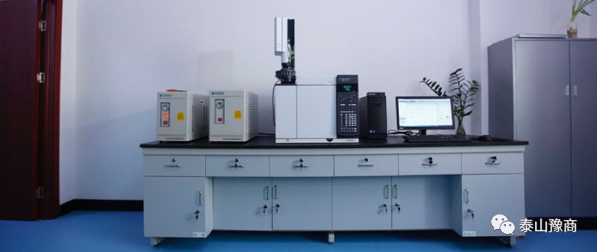1-200F51KJ05c.jpg