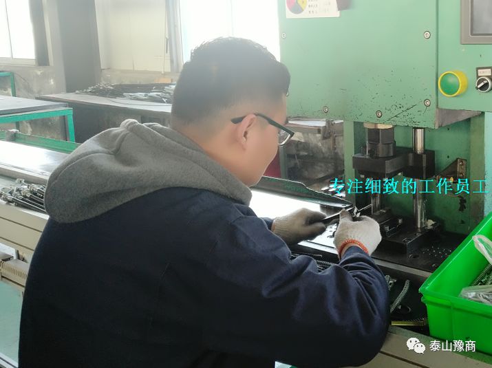 1-200G022300V20.jpg