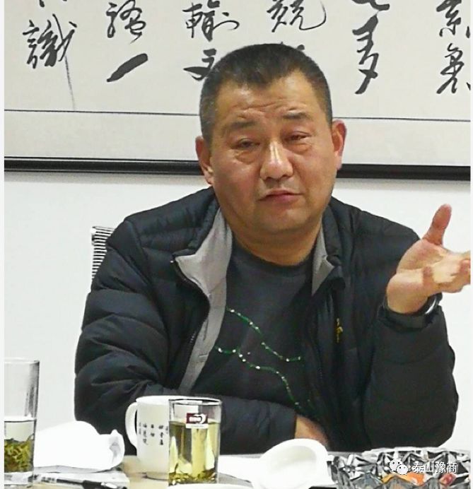1-200G21642032P.jpg
