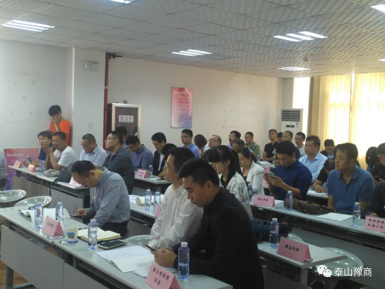 1-200S1164Q1115.jpg